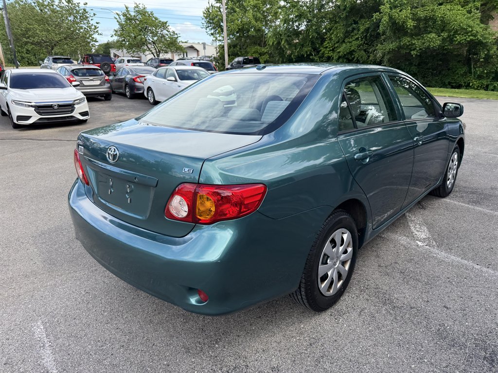 2010 Toyota Corolla photo