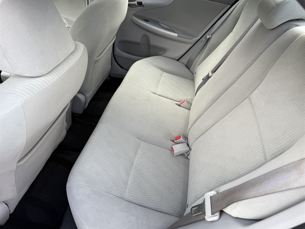 2010 Toyota Corolla photo