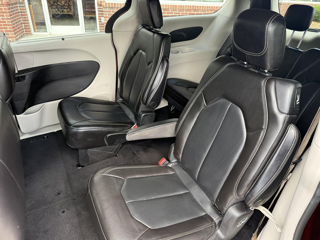 2023 Chrysler Voyager LX photo 21