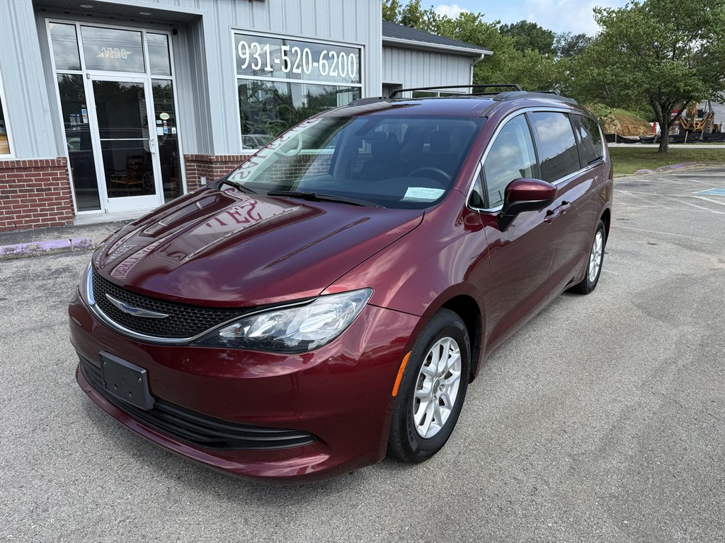 2023 Chrysler Voyager LX photo 13