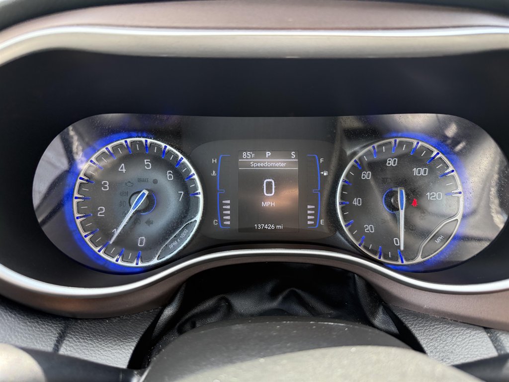 2023 Chrysler Voyager LX photo 12