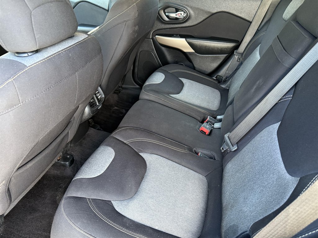 2018 Jeep Cherokee - $20,025