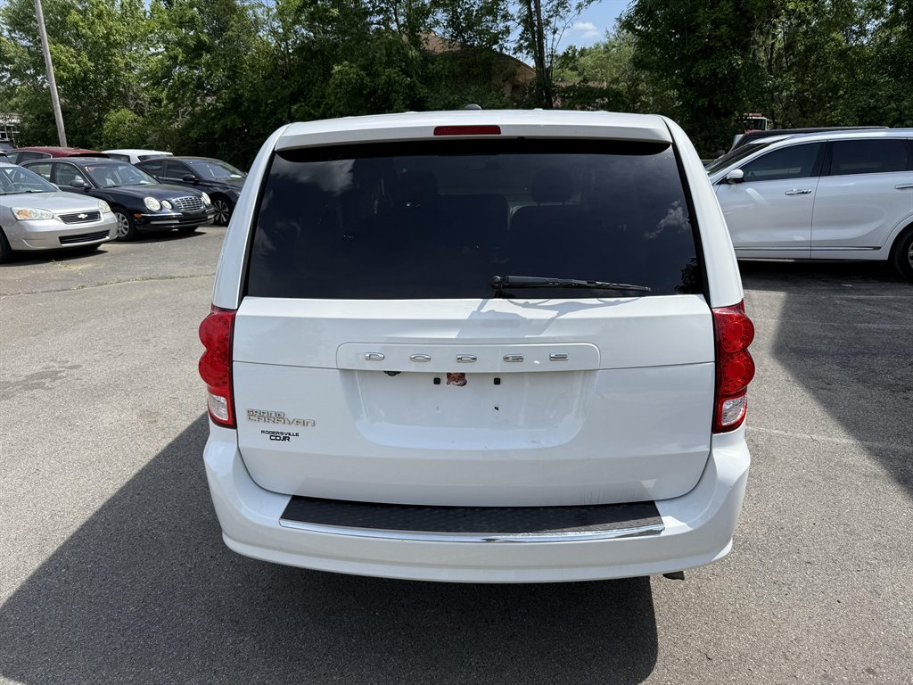 2016 Dodge Grand Caravan - $14,765