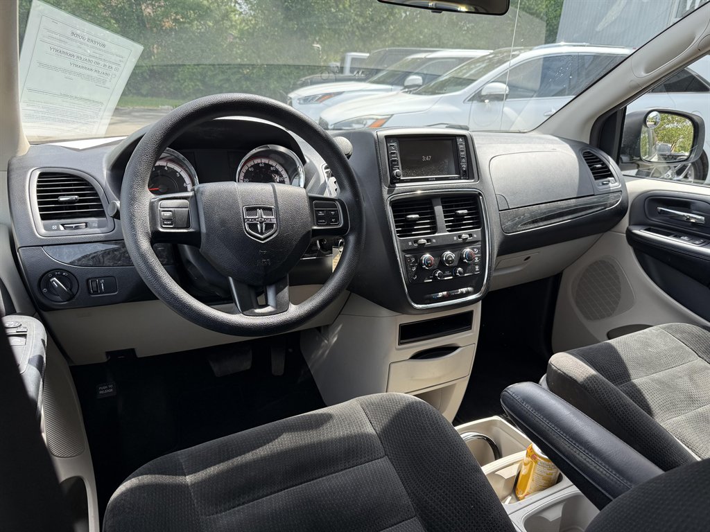 2016 Dodge Grand Caravan - $14,765