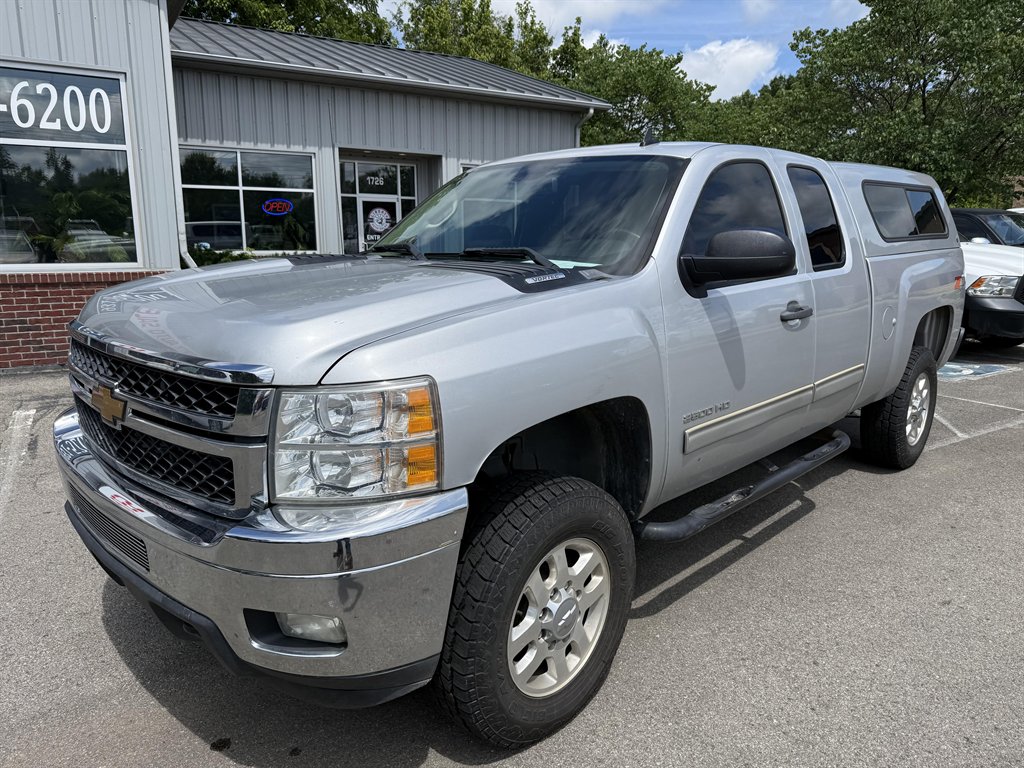 2013 Chevrolet Silverado - $38,995