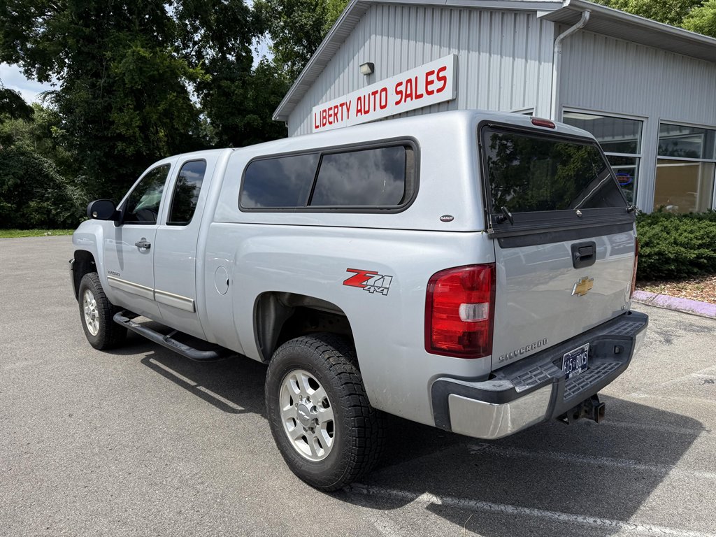 2013 Chevrolet Silverado - $38,995