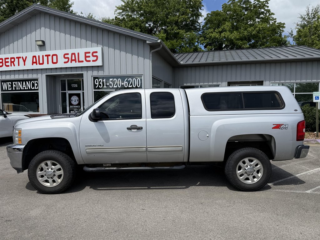 2013 Chevrolet Silverado - $38,995