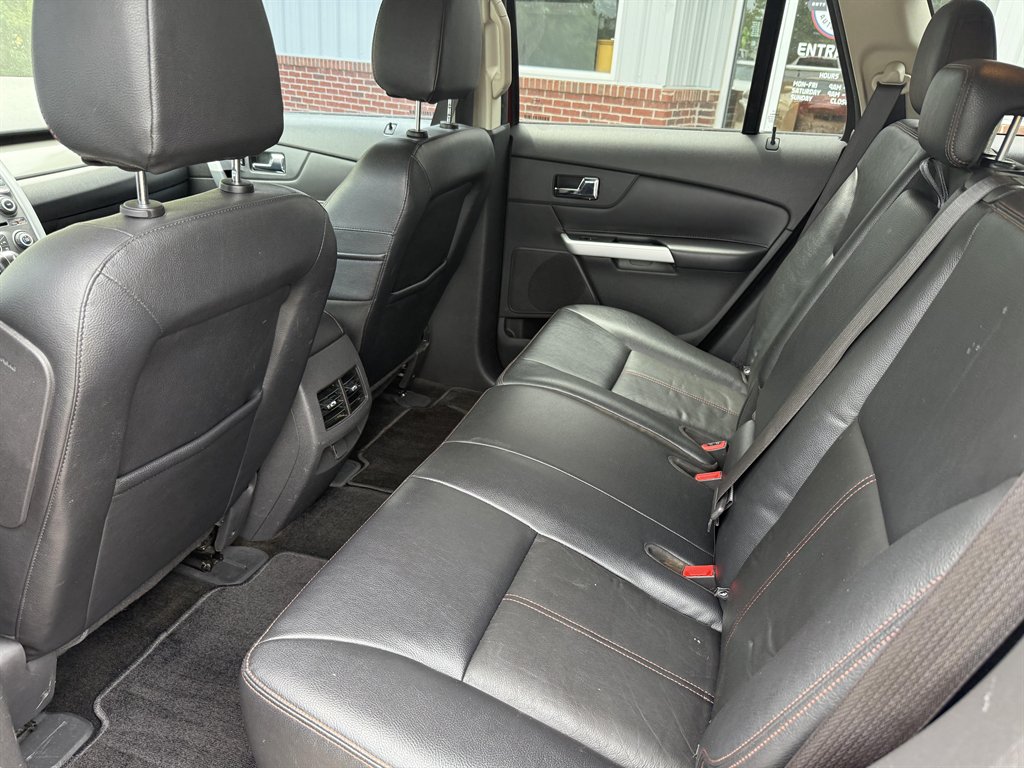 2014 Ford Edge - $9,995