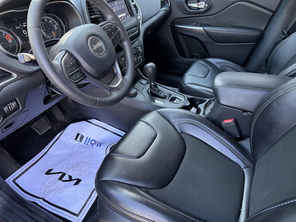 2020 Jeep Cherokee - $17,995