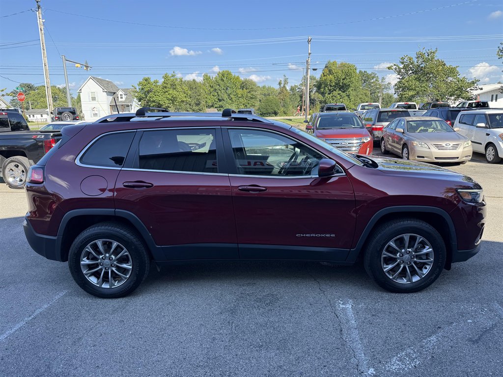 2020 Jeep Cherokee - $17,995