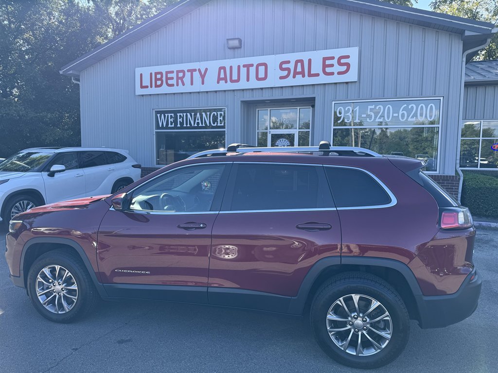 2020 Jeep Cherokee - $17,995