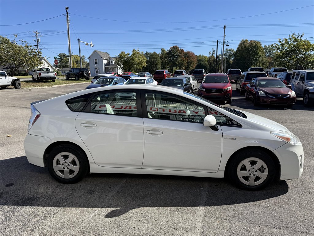 2010 Toyota Prius - $9,995