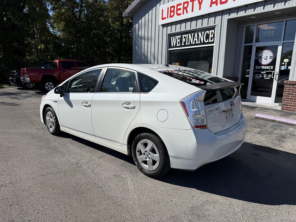 2010 Toyota Prius - $9,995
