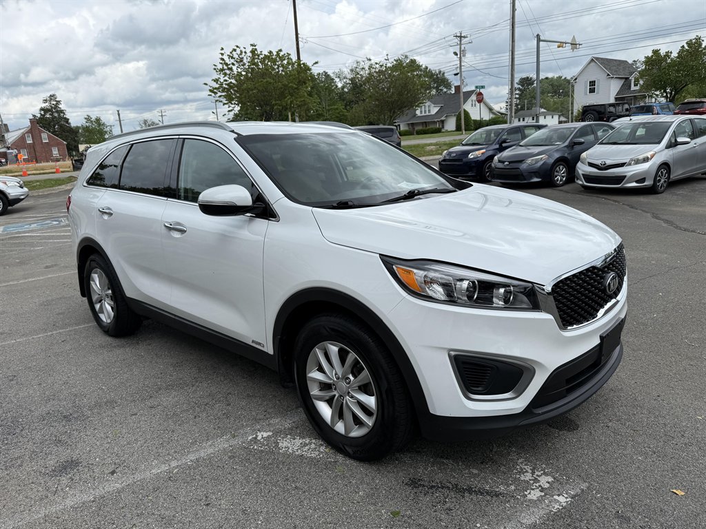 2016 Kia Sorento LX photo