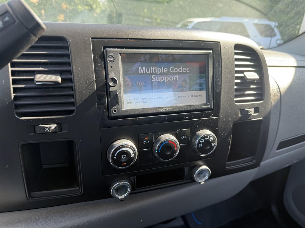 2009 Chevrolet Silverado - $8,995