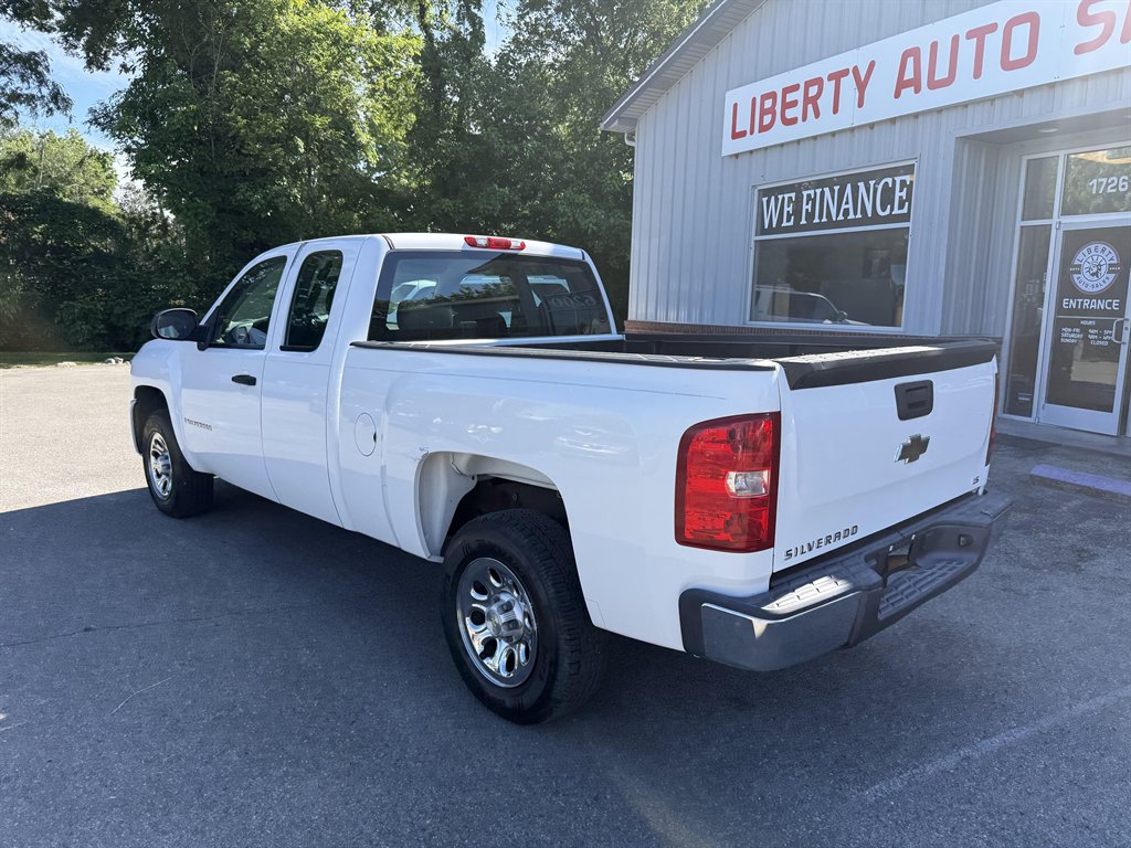 2009 Chevrolet Silverado - $8,995