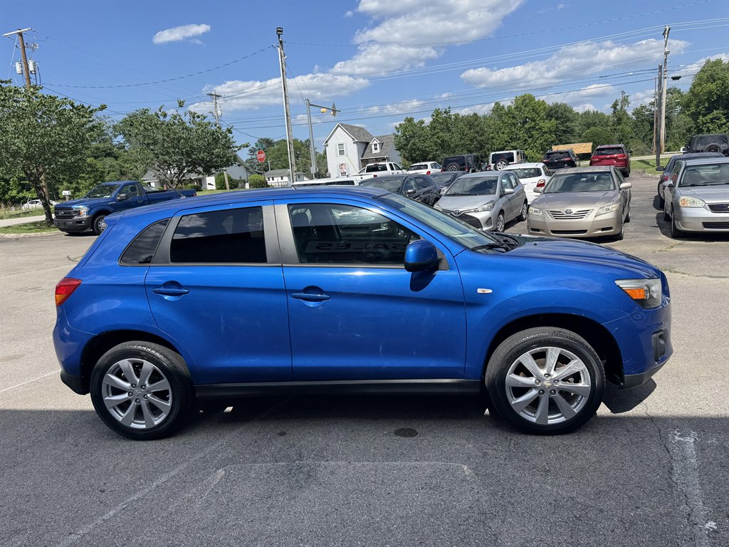 2015 Mitsubishi Outlander - $9,495