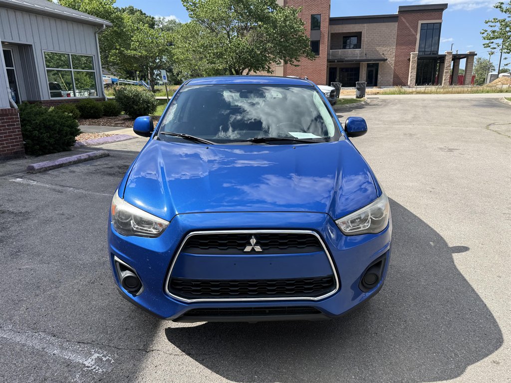 2015 Mitsubishi Outlander - $9,495