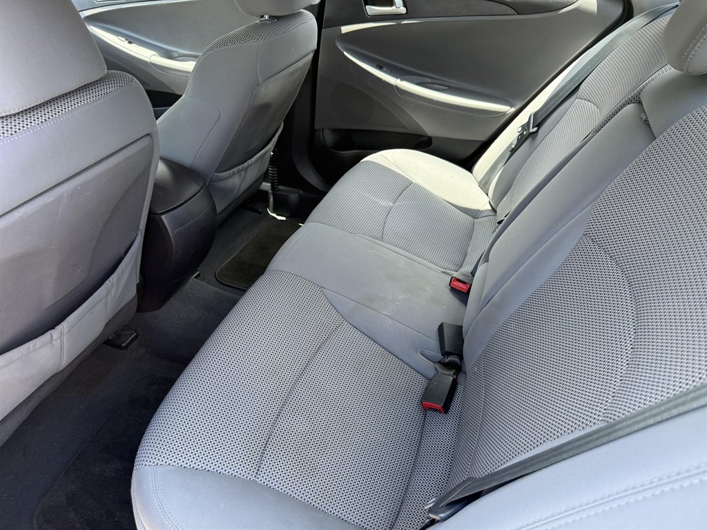 2013 Hyundai Sonata - $5,995