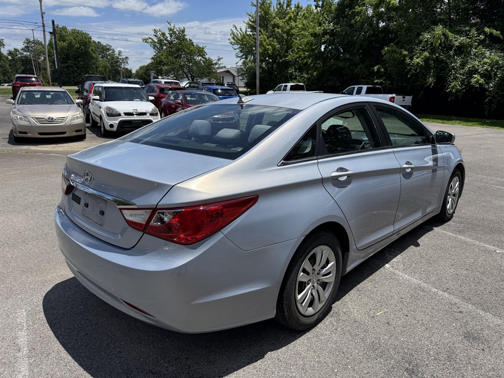 2013 Hyundai Sonata - $5,995