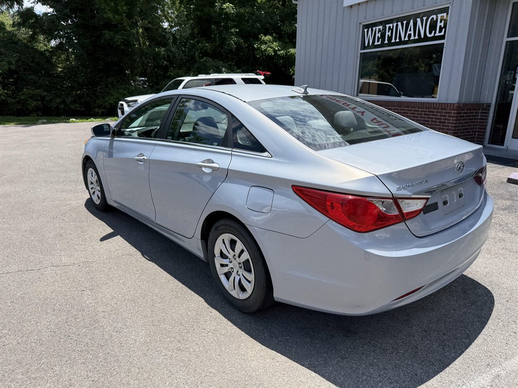 2013 Hyundai Sonata - $5,995