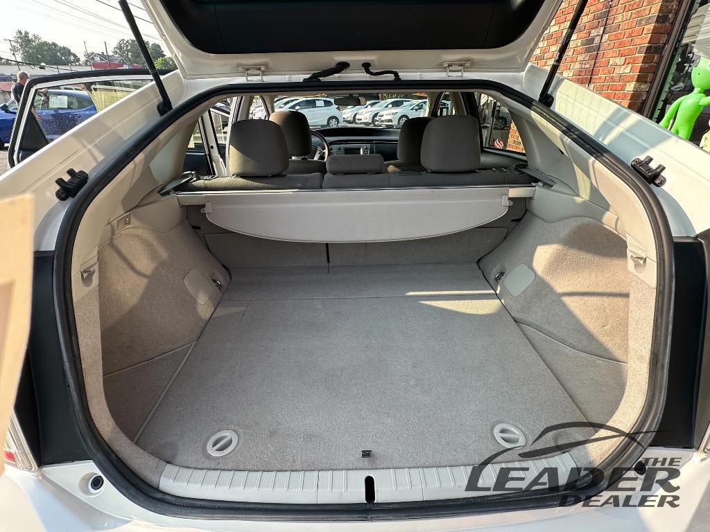 2015 Toyota Prius photo