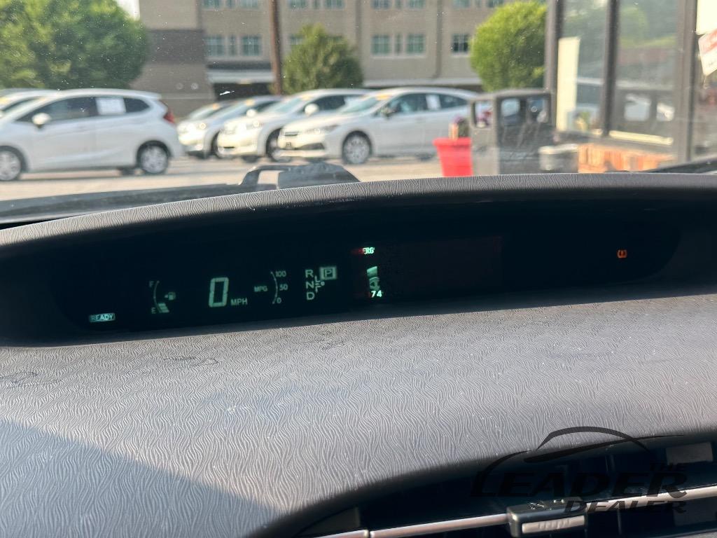 2015 Toyota Prius photo