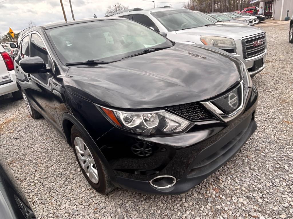 2019 Nissan Rogue Sport S photo