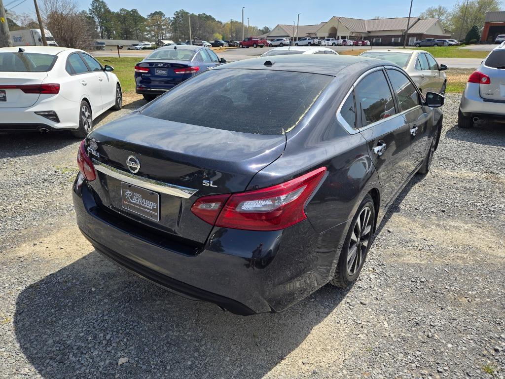 2018 Nissan Altima SL photo