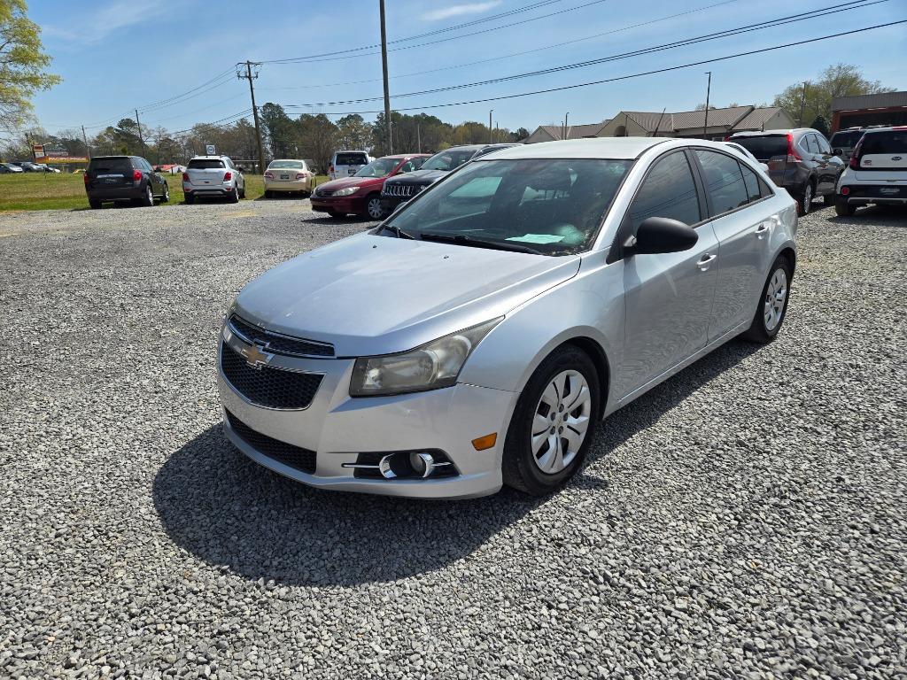 2014 Chevrolet Cruze - $10,900