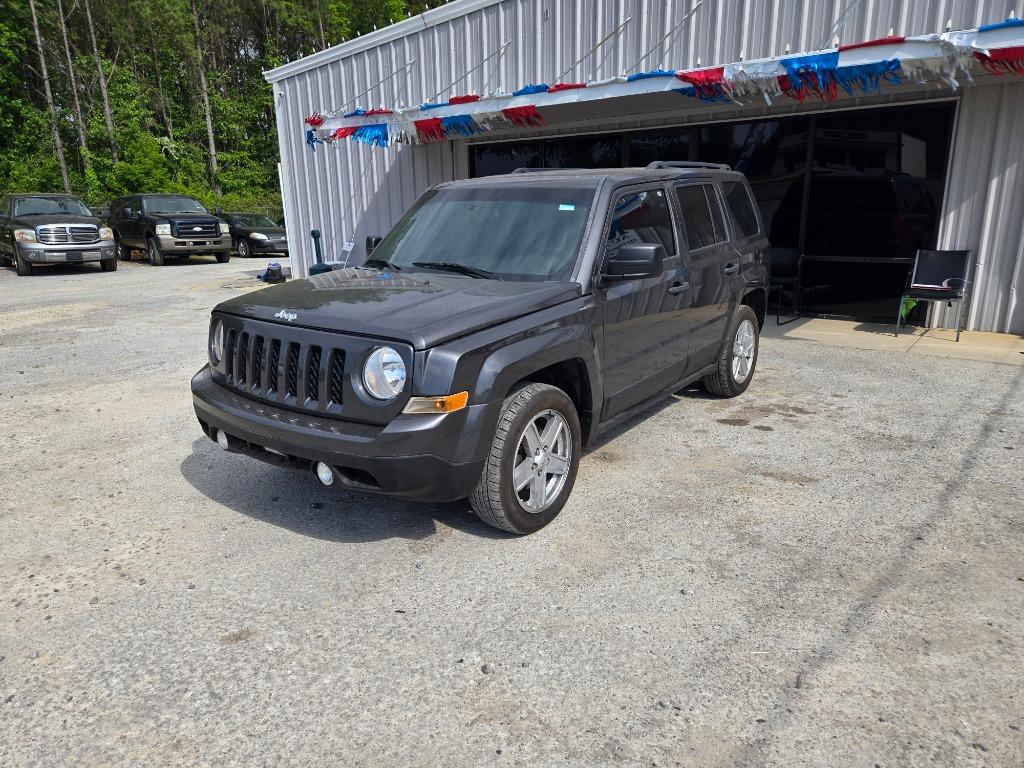 2015 Jeep Patriot - $11,900