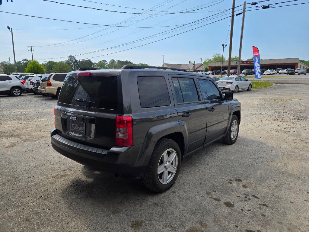 2015 Jeep Patriot - $11,900