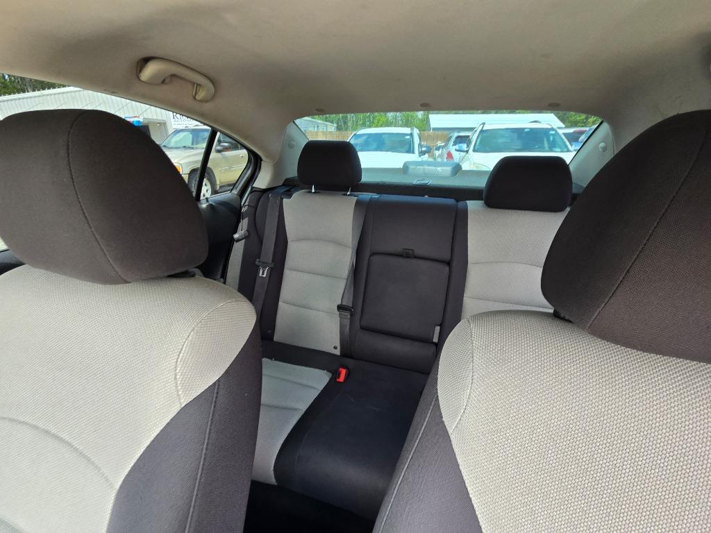 2014 Chevrolet Cruze - $9,900