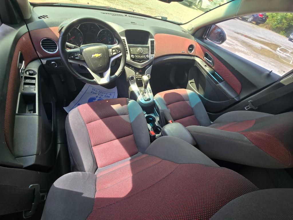 2014 Chevrolet Cruze - $11,900