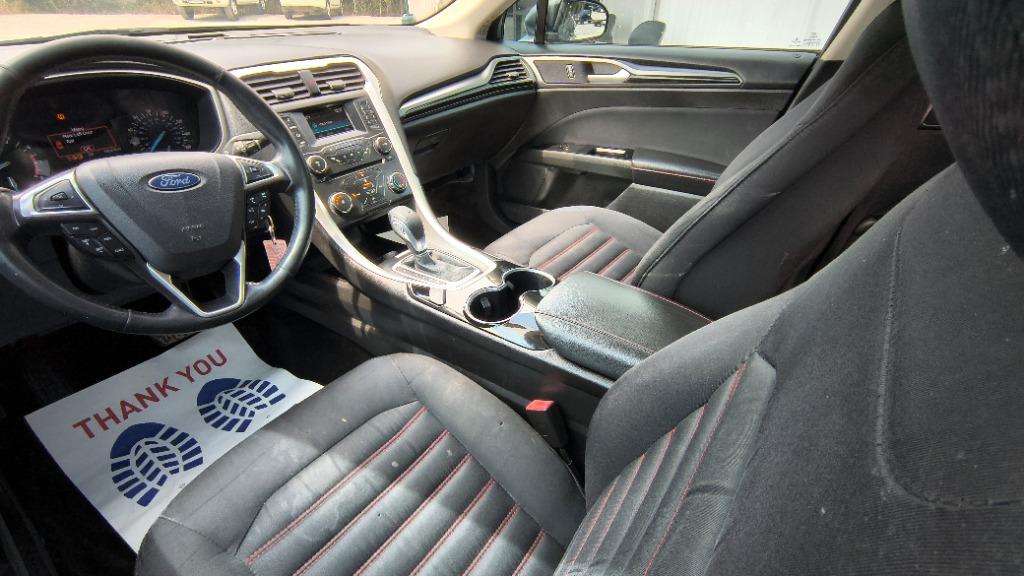 2016 Ford Fusion - $10,900