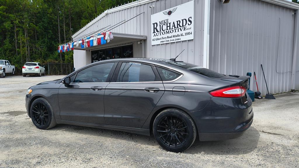 2016 Ford Fusion - $10,900