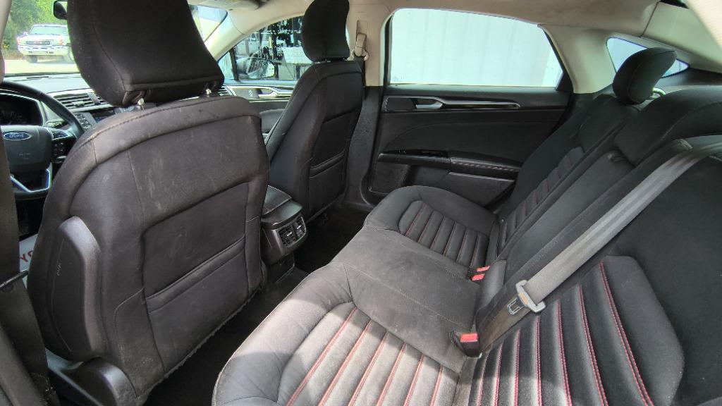 2016 Ford Fusion - $10,900