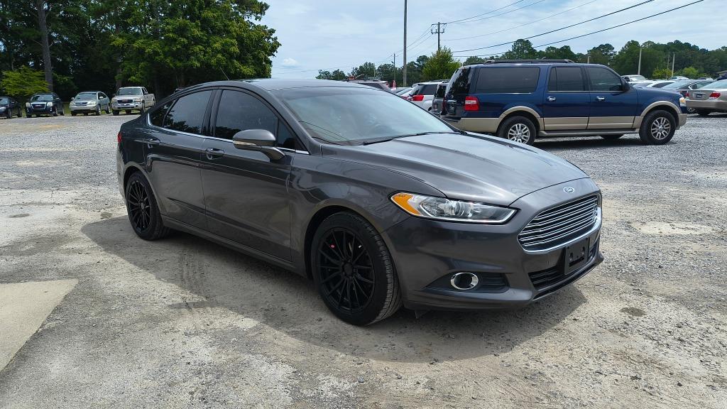 2016 Ford Fusion - $10,900