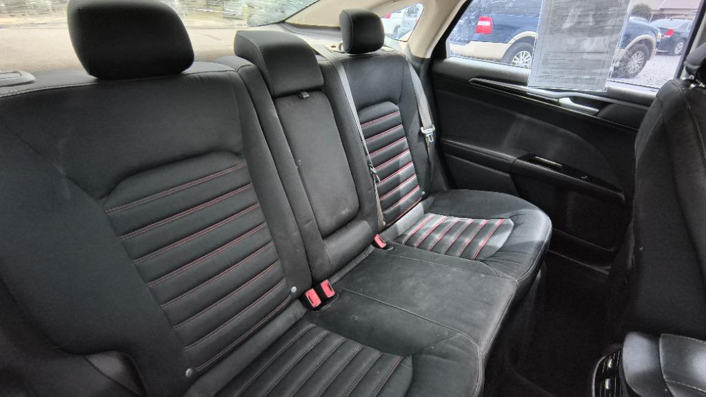2016 Ford Fusion - $10,900