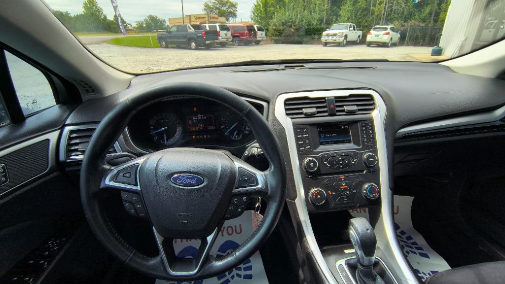 2016 Ford Fusion - $10,900