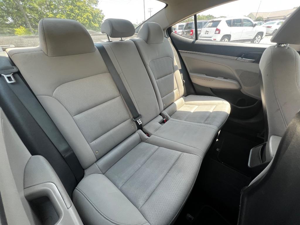 2017 Hyundai Elantra - $10,900