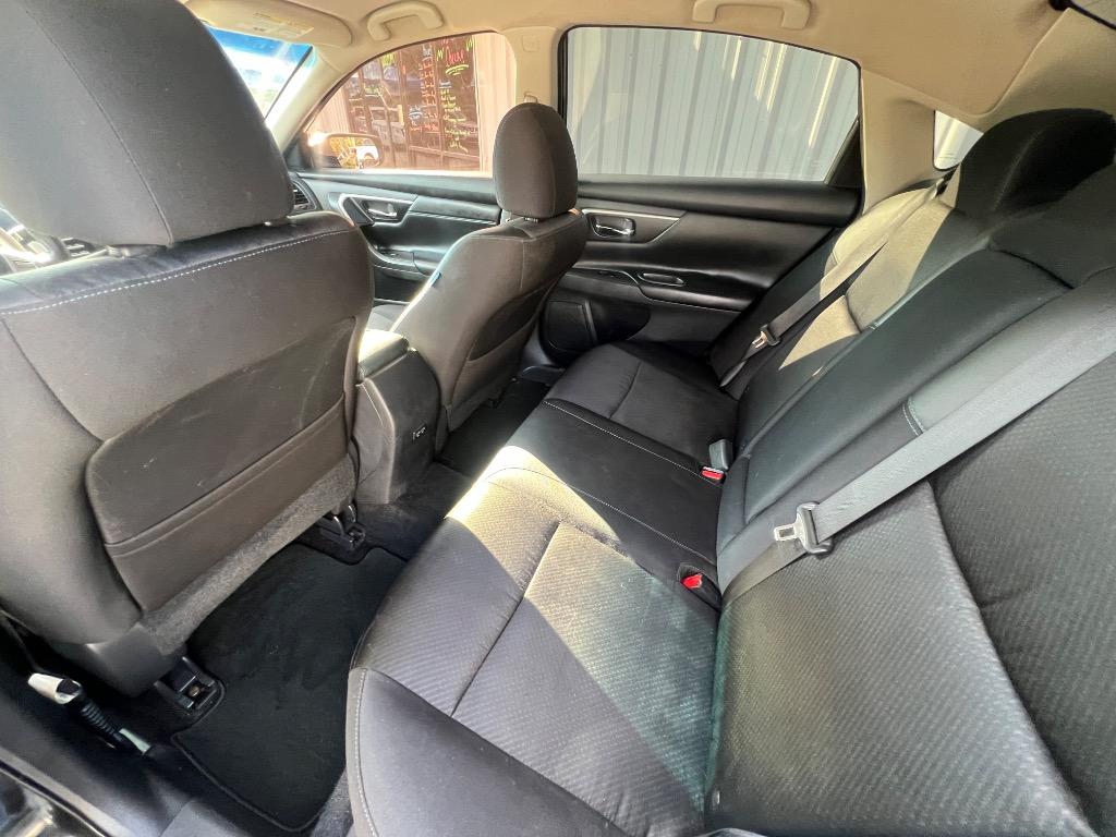 2017 Nissan Altima - $13,900