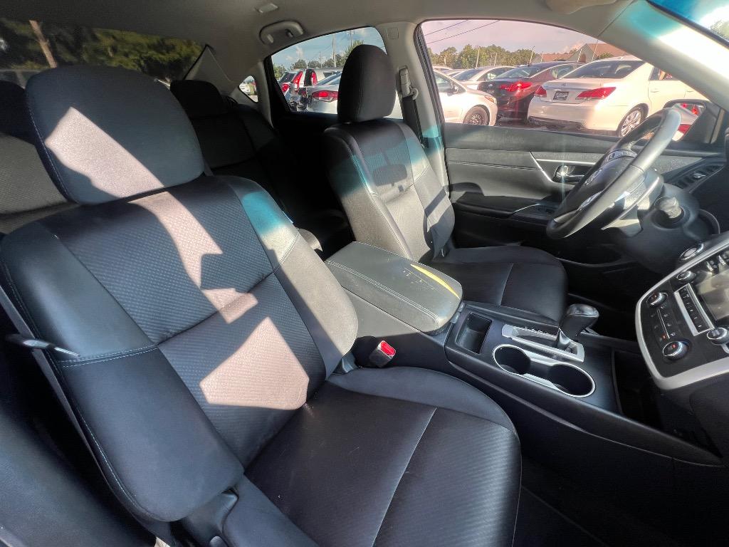 2017 Nissan Altima - $13,900