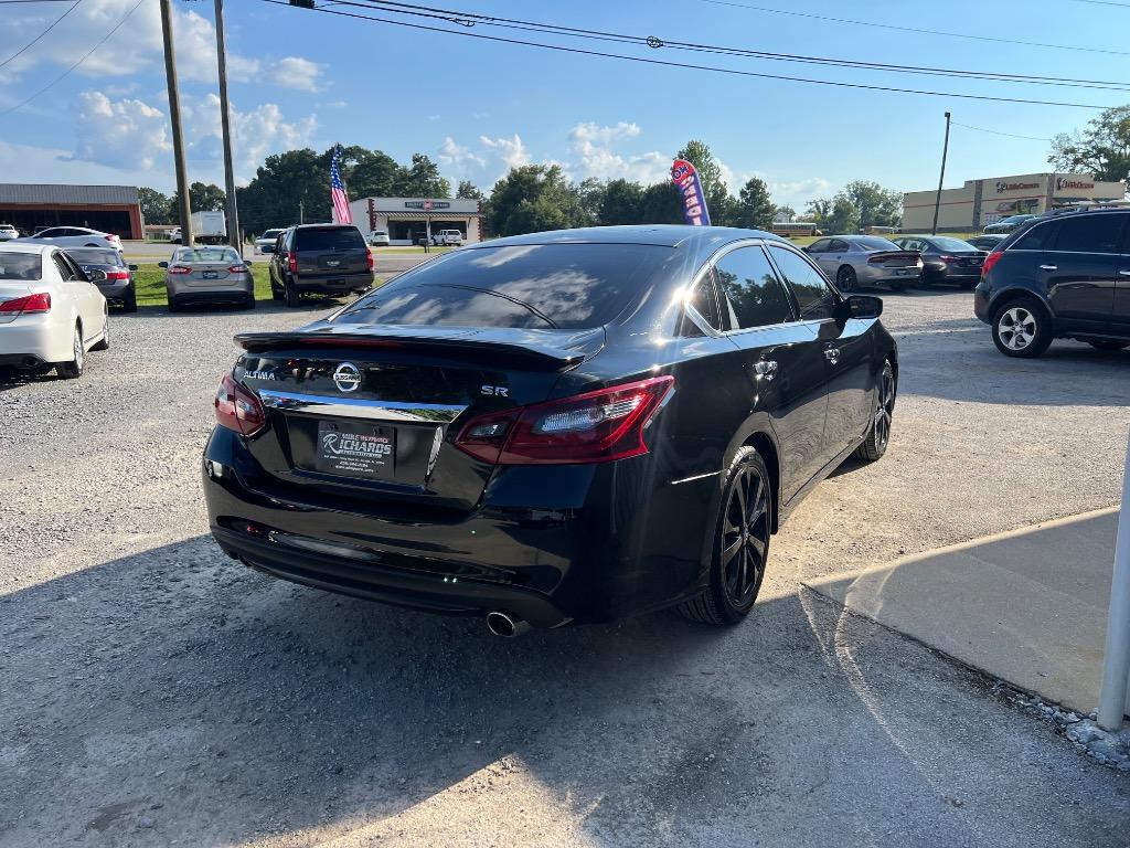 2017 Nissan Altima - $13,900