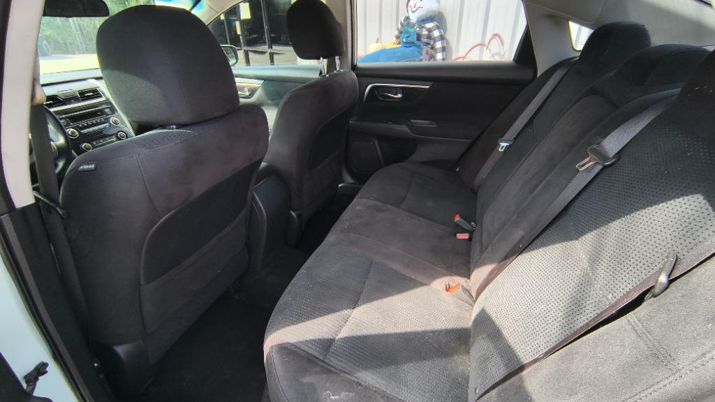 2014 Nissan Altima - $11,900