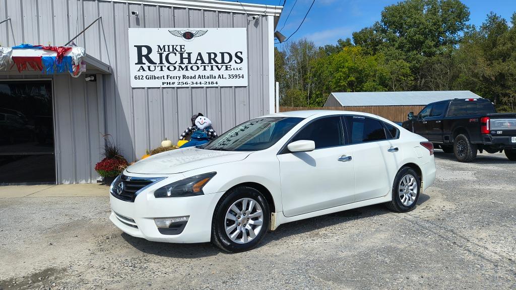2014 Nissan Altima - $11,900
