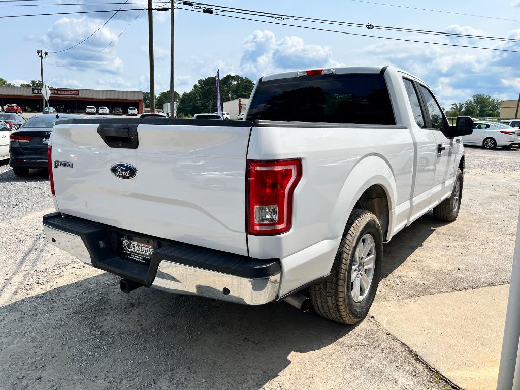 2016 Ford F150 - $13,900