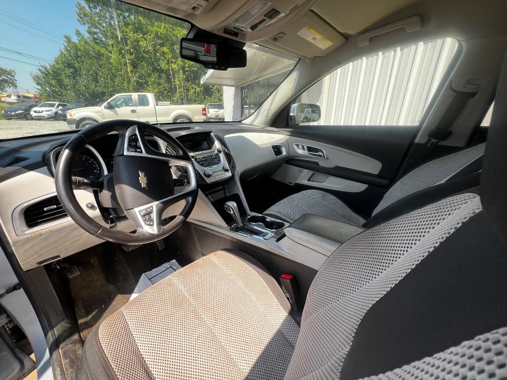 2015 Chevrolet Equinox - $10,900