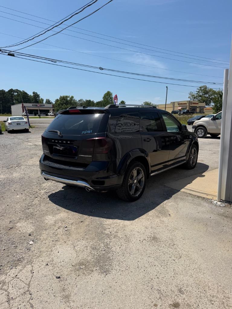 2015 Dodge Journey - $13,900