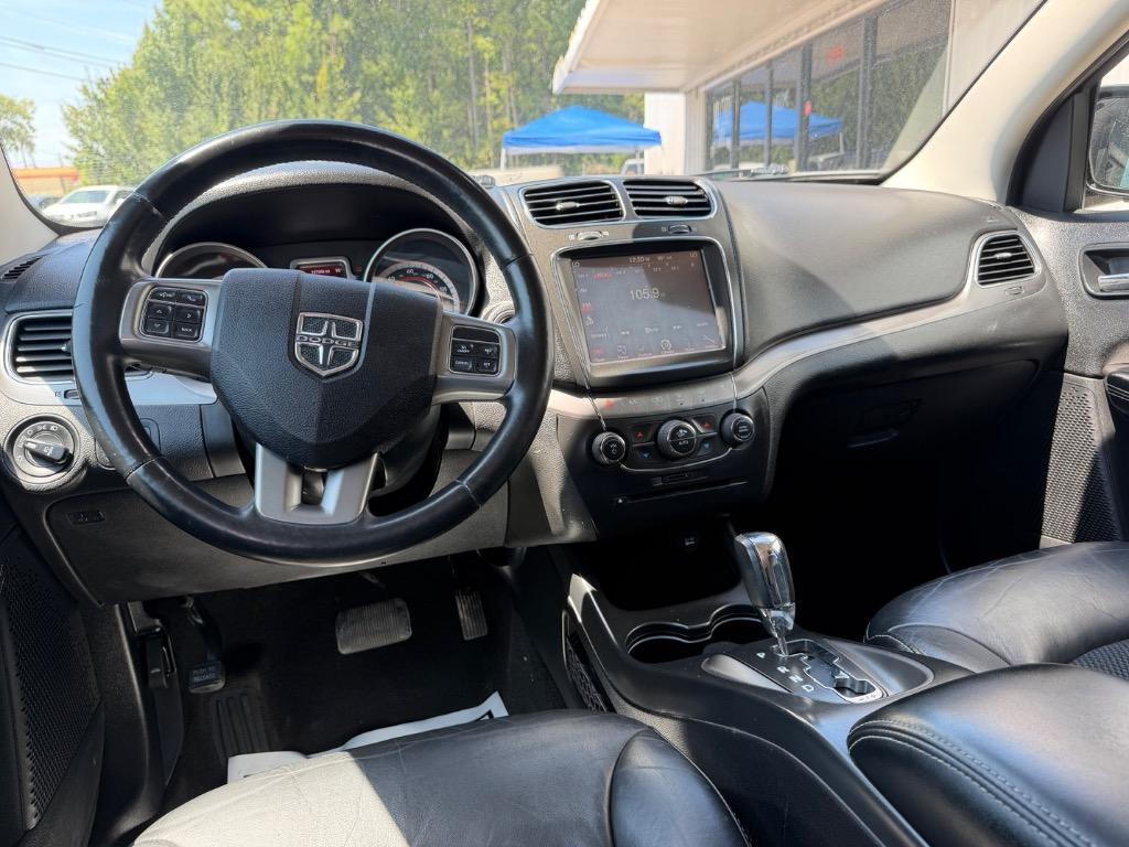2015 Dodge Journey - $13,900